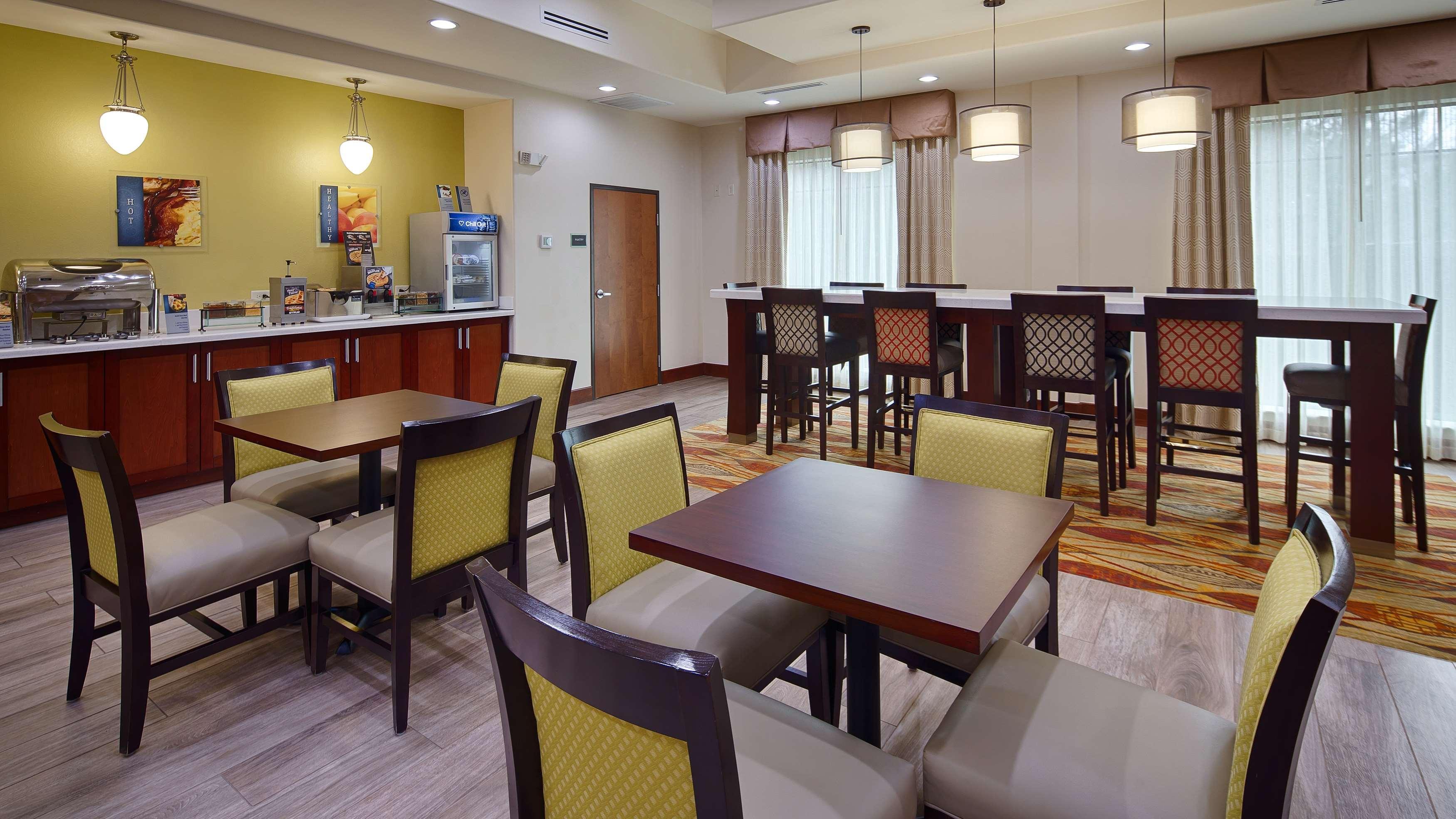 Best Western Plus Spring Inn & Suites Exterior foto